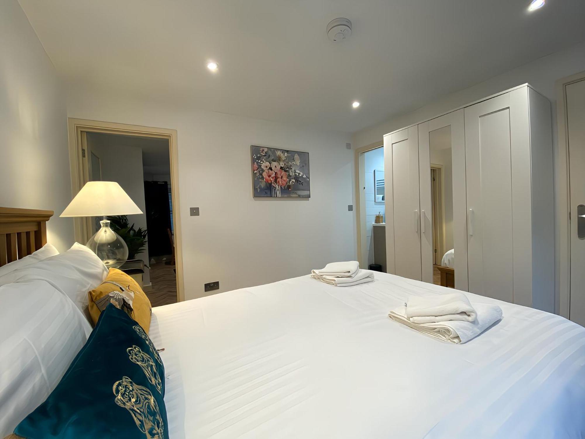 Stunning 1Br - Super Central- Peaceful Area - Lower Ground Apartment Cambridge  Buitenkant foto